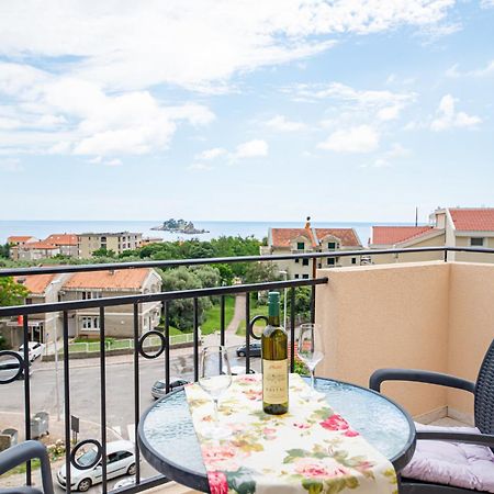 Apartments Vjera Petrovac Екстер'єр фото