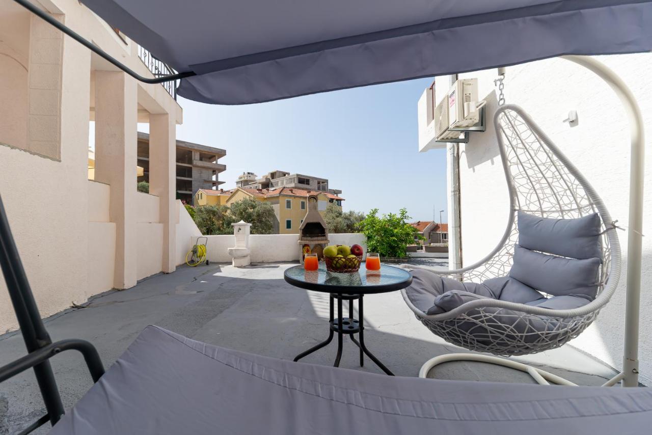 Apartments Vjera Petrovac Екстер'єр фото