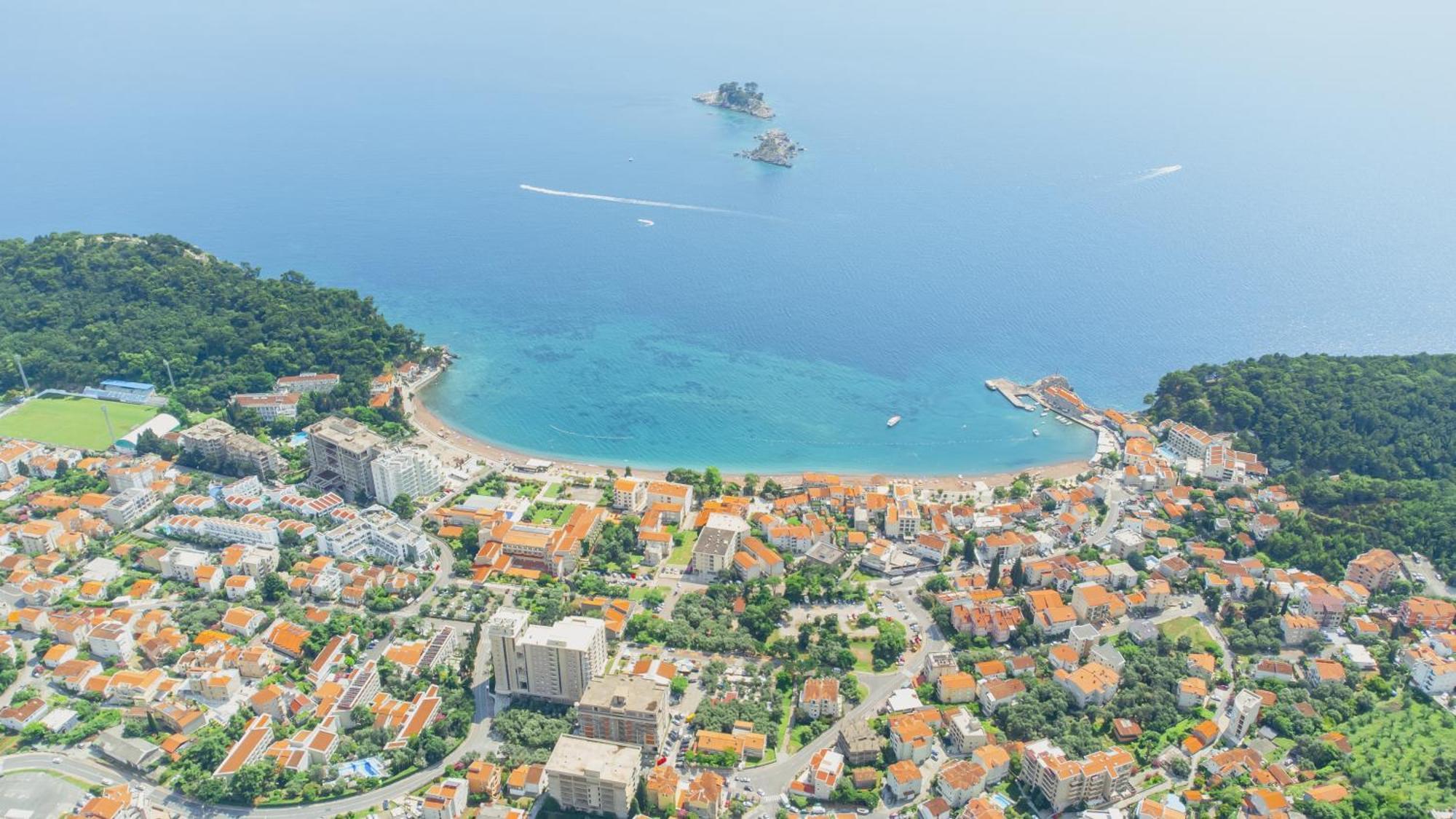 Apartments Vjera Petrovac Екстер'єр фото