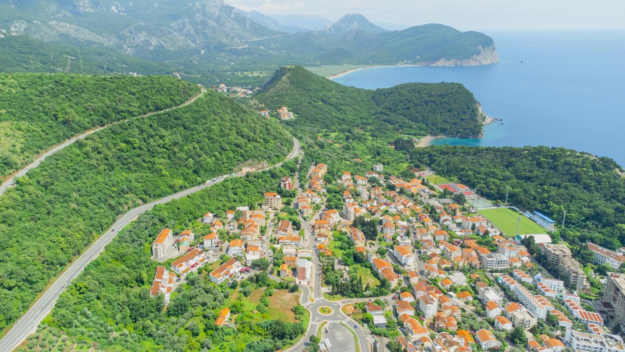 Apartments Vjera Petrovac Екстер'єр фото